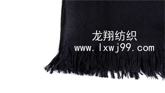 黑色羊絨圍巾 黑色羊絨圍巾