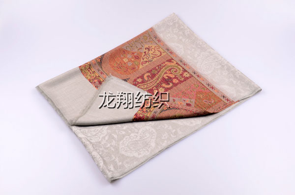 羊絨圍巾